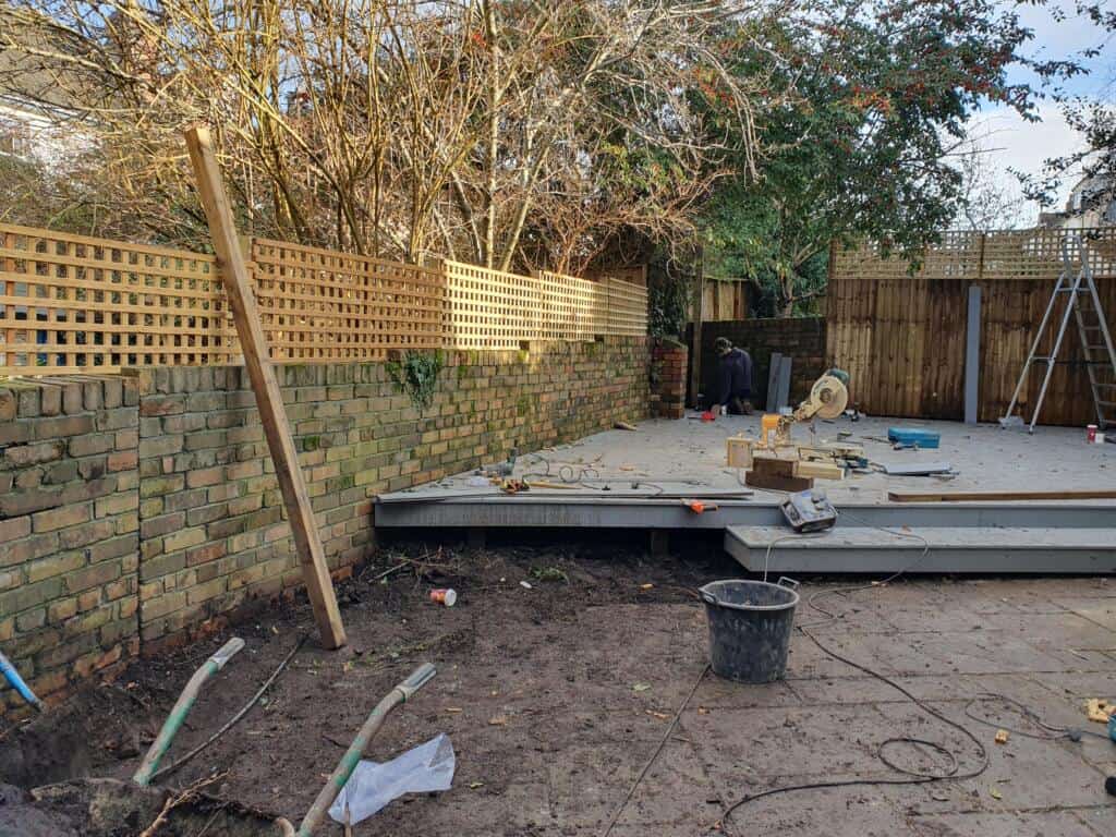 Composite Decking with Trellis-15