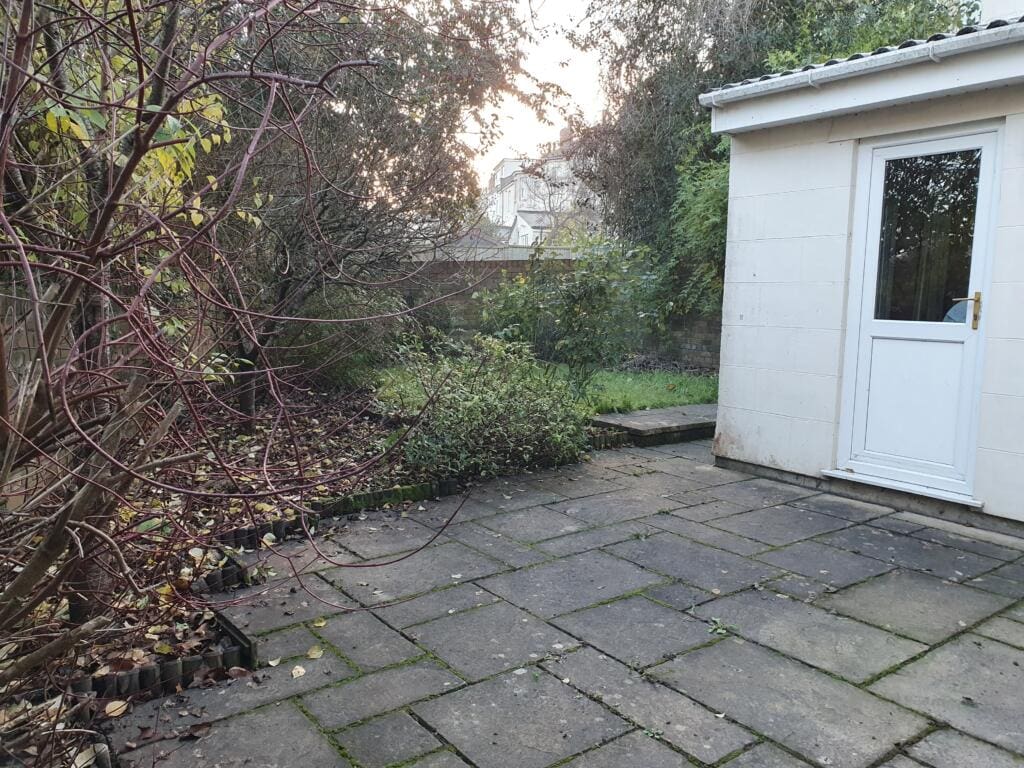 Composite Decking with Trellis-5