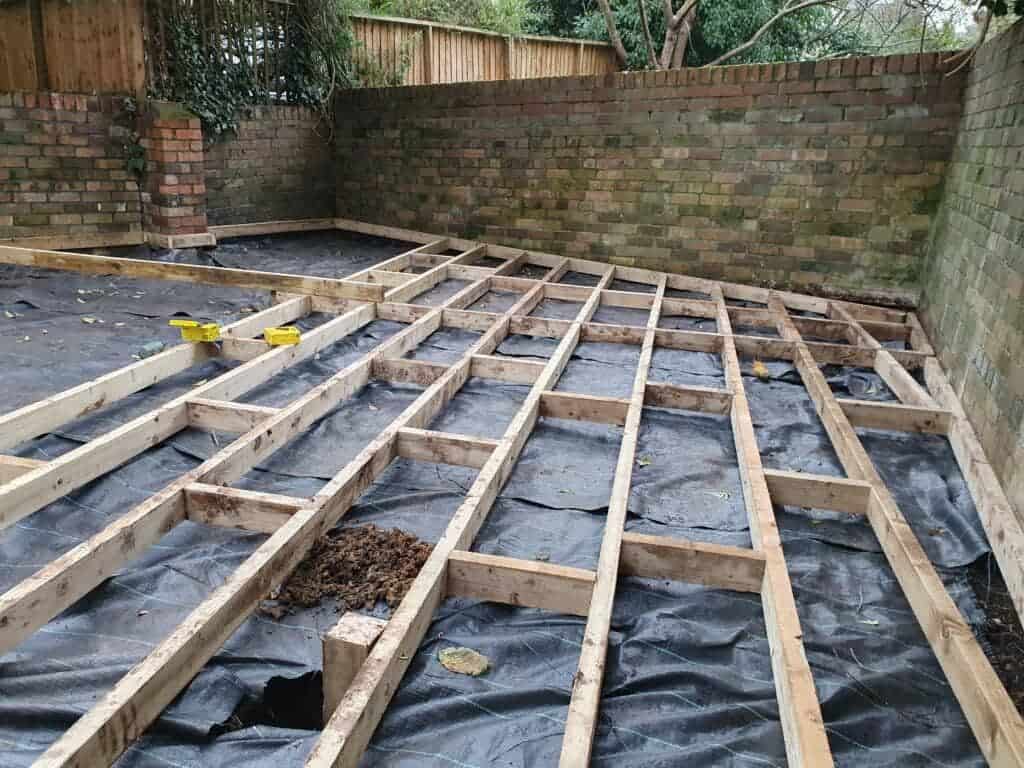 Composite Decking with Trellis-8