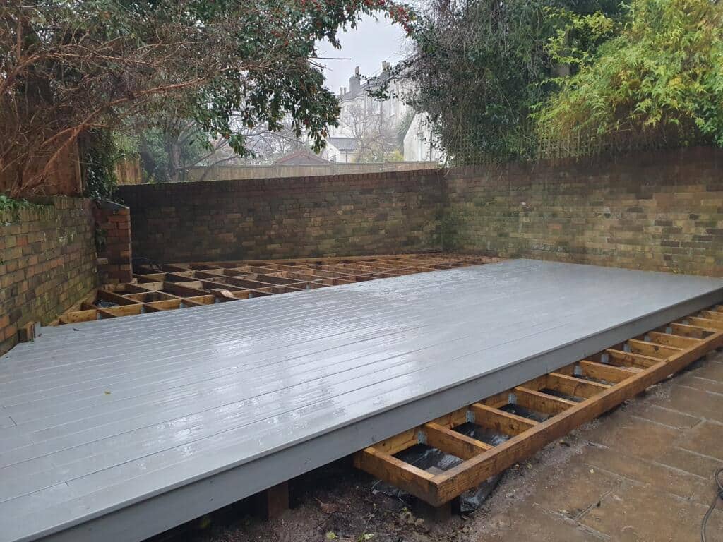 Composite Decking with Trellis-9