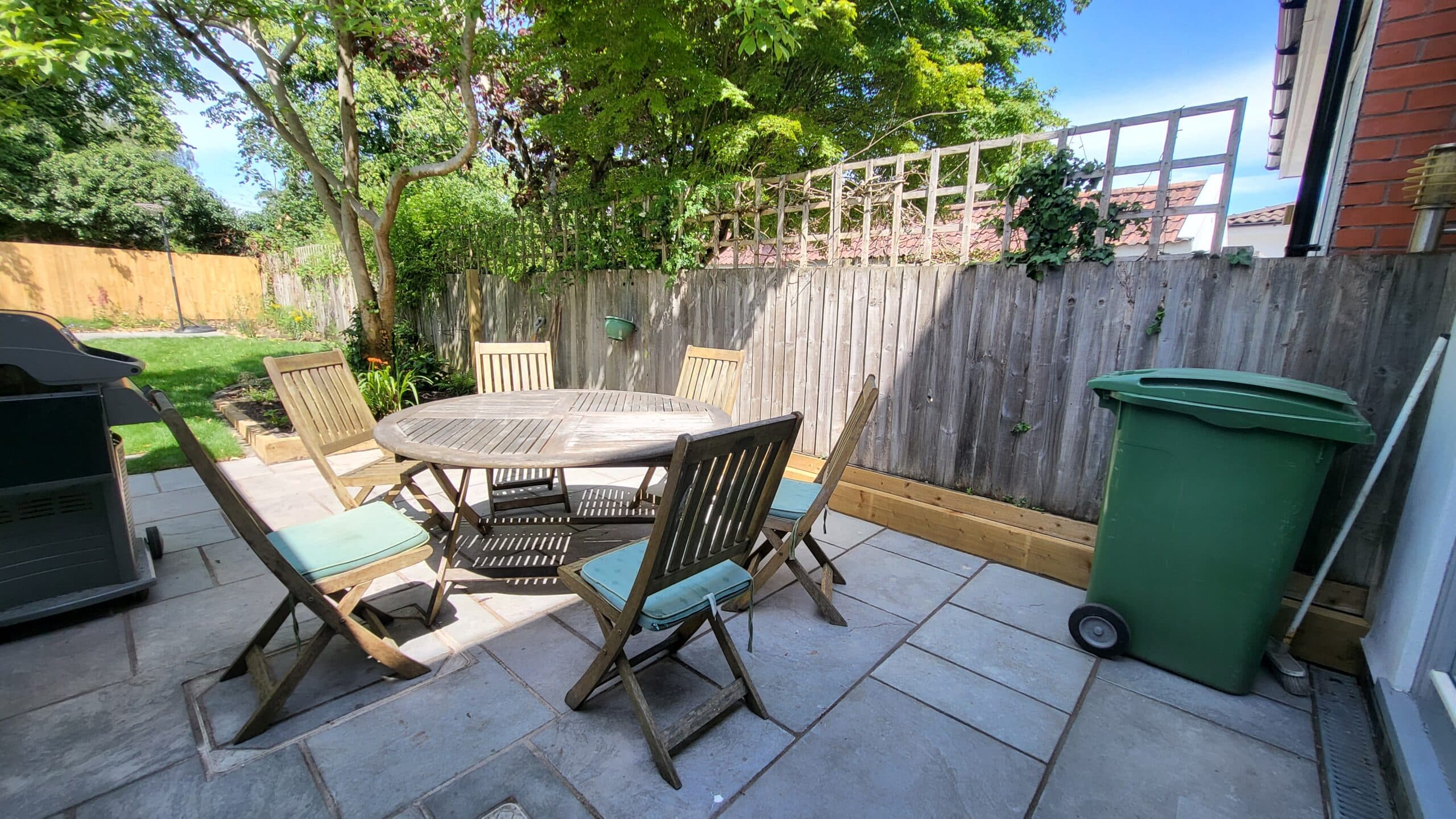 weston crescent back garden 4